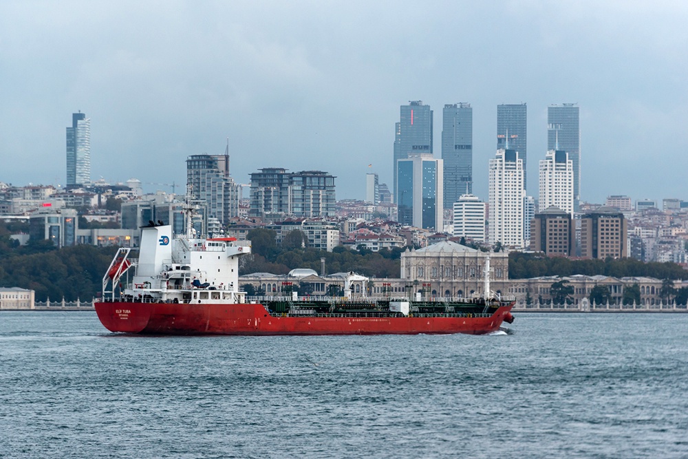Турецкая компания отказалась от судоходства с Россией из-за атак Киева на танкеры. Каковы возможные последствия?