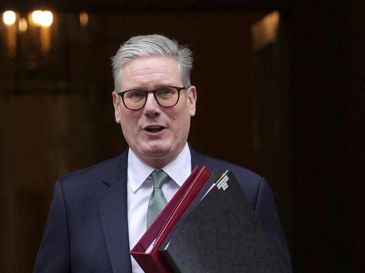 «Акт абсолютной слабости»: Дмитриев предрек скорый крах Стармеру