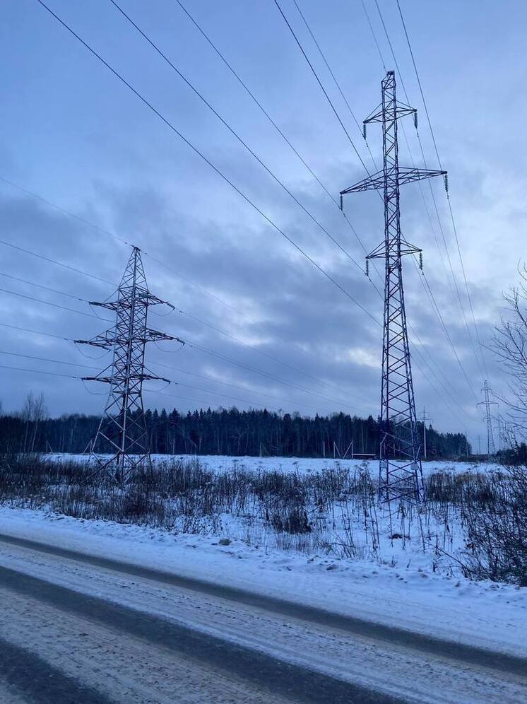 Губернатором региона РФ опубликованы снимки разрушений после массированного ракетного обстрела ВСУ