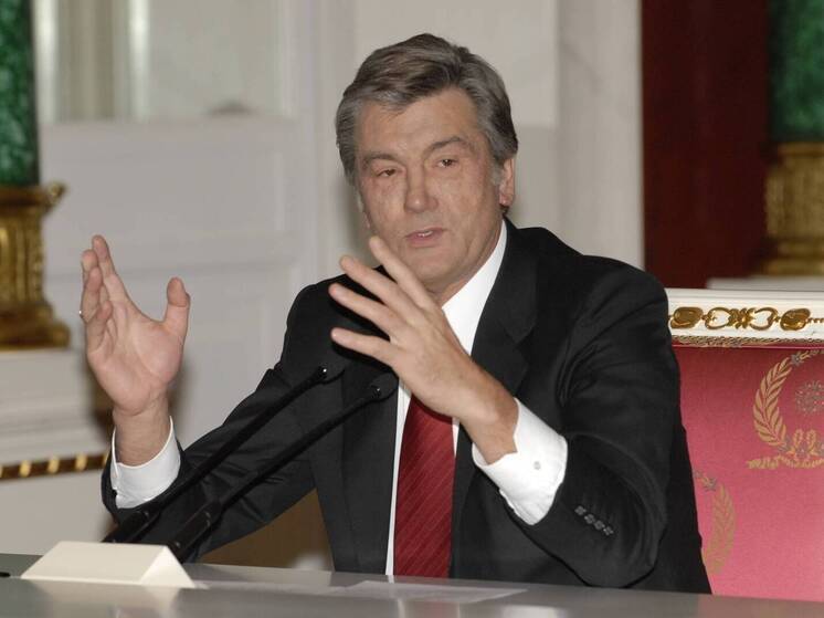 Ющенко опубликовал открытое письмо Орбану с призывом «остановиться»